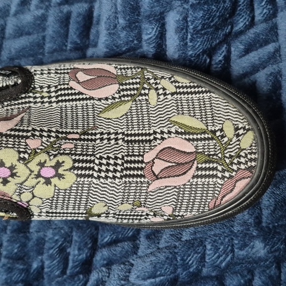 Vans Slip-On Stackform Platform Shoes In Tapestry Floral Black SZ 8 Women, New - Picture 15 of 15